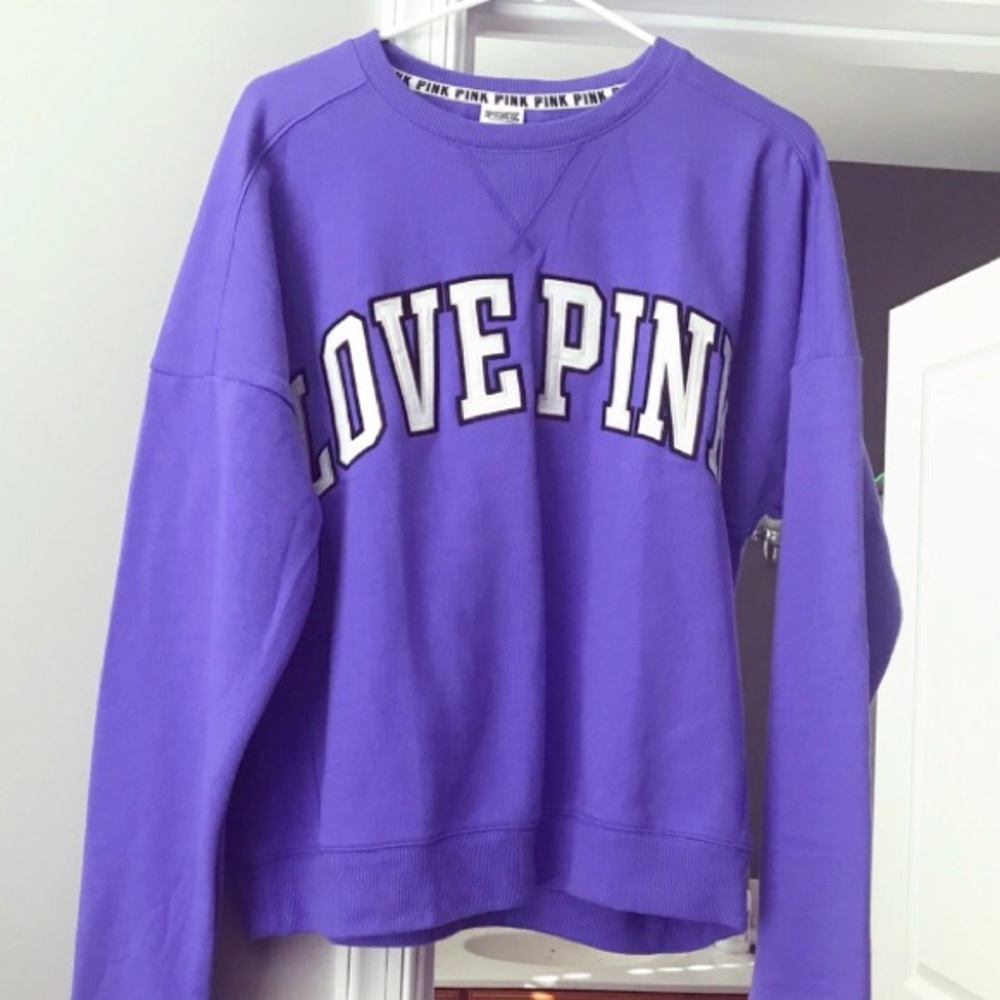 VS PINK crew neck sweatshirt